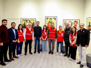 “Hilal-i̇ Ahmer”den Bugüne; Gönüllülük Kavramı “Kırmızı Yelek” Sergisi İle Tuvale Yansıyor