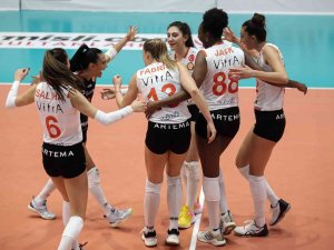 Eczacıbaşı Dynavit, Sarıyer Belediyespor Hazırlıklarına Devem Ediyor