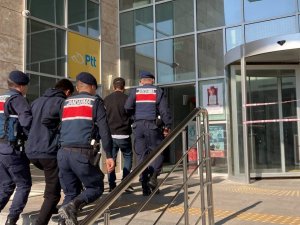 20 Motosiklet Ve 3 Otomobil Çalan 2 Şüpheli Yakalandı