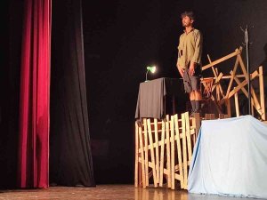 Gölcük’te Tiyatroya Yoğun İlgi