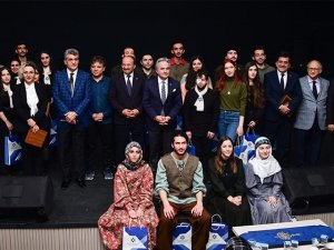 Etü’de Türkülerin Hikayesi Anıldı