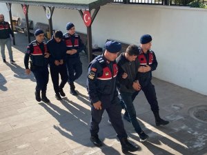 20 Motosiklet Ve 3 Otomobil Çalan 2 Şüpheli Tutuklandı