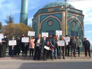 Kütahyalılar Zemininde Kayma Yaşanan Çinili Camii’nin İbadete Açılmasını İstiyor