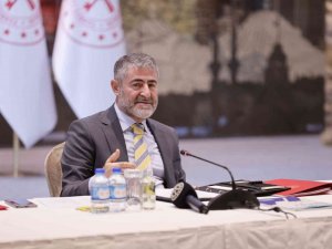 Bakan Nebati, İnşaat Sektörü Temsilcileriyle Bir Araya Geldi