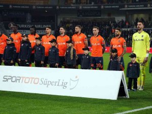 Spor Toto Süper Lig: Medipol Başakşehir: 0 - Galatasaray: 1 (Maç Devam Ediyor)