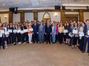 Türkiye’nin “Koruyucu Aile Sistemi” Azerbaycan’da Uygulamaya Konuluyor