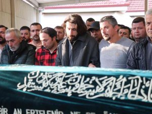 Yangında Hayatını Kaybedenler Son Yolculuğuna Uğurlandı