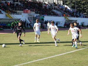 Isparta 32 Spor: 4 Nazilli Belediyespor: 0