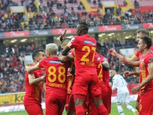 Spor Toto Süper Lig: Kayserispor: 1 - Konyaspor: 2 (Maç Devam Ediyor)