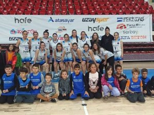 Basketbol Gençler Ligi Kızlar: Düzce Atletik: 68 - Ege Gelişim: 61