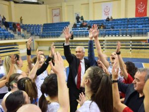 “Bizim Kızlar” Galibiyet Serisini Bozmadı