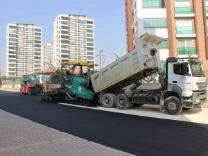 Mersin’de Yol Çalışması Sürüyor