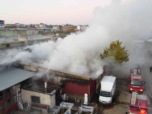 Konya’da Sanayi Sitesinde Korkutan Yangın