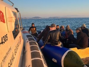 Ayvalık’ta 19 Göçmen Kurtarıldı