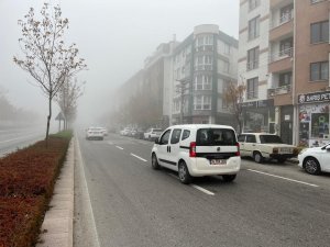 Yüksek Bölgeler Güne ‘Sis’ Altında Başladı