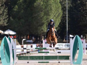 Atlar Engel Tanımadı... Atatürk, İ̇nönü Ve Tsyd Kupası Sahiplerini Buldu