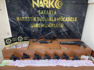 Nefes Kesen Operasyonlarda Onlarca Kilo Uyuşturucu Ve Silah Ele Geçrildi