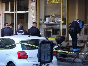 Husumetliler 12 Yaşlarındaki Çocuğu Sokak Ortasında Başından Vurdu