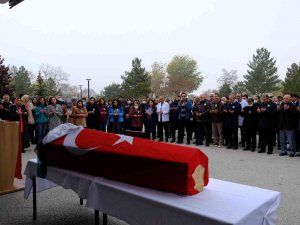 Vefat Eden Akademisyen Son Yolculuğuna Uğurlandı