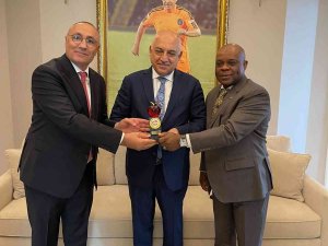 Tff Başkanı Mehmet Büyükekşi, D8 İ̇slam Ülkeleri Heyetini Ağırladı