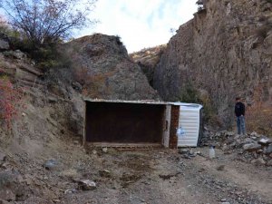 800 Metrelik Bağ Yolu Ölüm Yolu Oldu