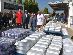 Adü Karacasu Myo’dan Ve Karacasu Esnafından Öğrencilere Destek