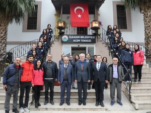 İ̇lkadım Halk Oyunları Ekibi Şampiyonluk Yolunda