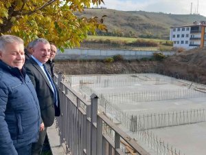 Havza’da Yarı Olimpik Yüzme Havuzu İnşaatı Yapımına Başlandı