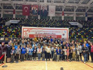 Tekkeköy’de Satrancın Ustaları Ödüllendirildi