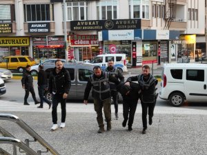 Eşini Ve Ailesini Rehin Alan Şahıs Adliyeye Sevk Edildi