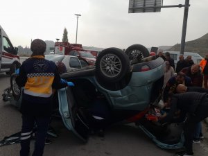 Amasya’da İki Otomobil Çarpıştı: 3 Yaralı