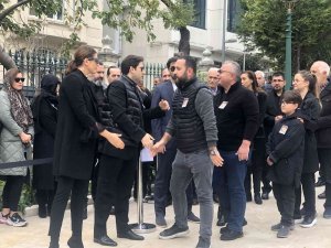 Denizde Kaybolan İş Kadını Dilek Ertek İçin Gıyabi Cenaze Namazı Kılındı