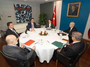 Deva Partisi Ev Sahipliğinde Gerçekleşen Altılı Masa Toplantısı Sona Erdi