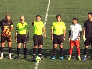 Aynı Takım Oyuncuları Tartışınca Maç Yarıda Kaldı