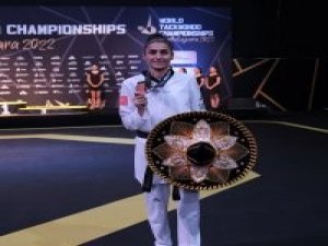 Hatice Kübra ‘Dünya Üçüncüsü’