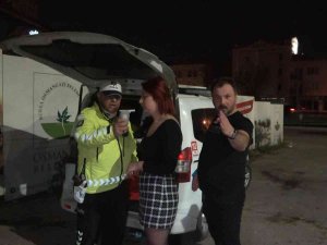 Böyle Geri Manevra Görülmedi...polislerden Arka Arkaya Özür Diledi