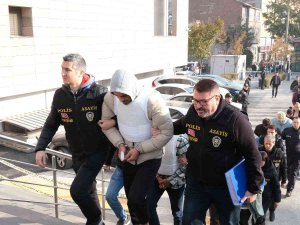 Eğlence Mekanındaki Cinayetin Şüphelisi 17 Kişi Adliyeye Sevk Edildi
