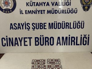 Kütahya’da Bir Kişinin Üzerinde 66 Adet Sentetik Ecza Hap Ele Geçirildi