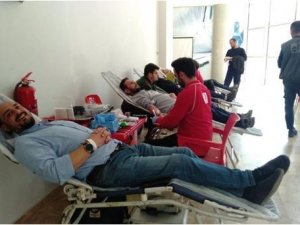 Duyarlı Fabrika Çalışanlarından Kızılay’a Kan Bağışı