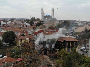 Alevlerin Göğe Yükseldiği, Binanın Küle Döndüğü Yangının Boyutu Havadan Görüntülendi