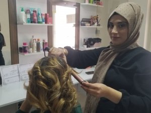 Kadınlar Hayallerinin Peşinden Giderek Meslek Sahibi Oldular