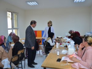 Tercan Halk Eğitimi Merkezi Kursları Ara Vermeden Devam Ediyor