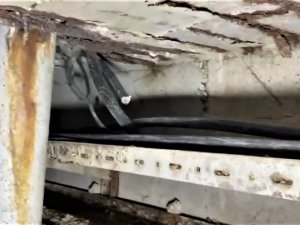 Yer Altından Kilometrelerce Yürüyerek Elektrik Kablolarını Çalan Hırsızlar Hal Esnafını Canından Bezdirdi
