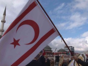 Kktc’nin 39. Kuruluş Yıl Dönümü Taksim Meydanı’nda Kutlandı