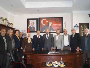 Kuyucak Belediyesi Eski Bakan Eroğlu’nu Ağırladı