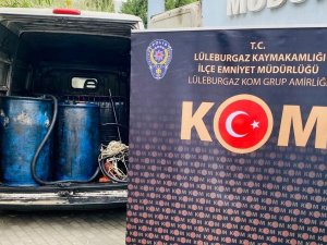 Kırklareli’nde Akaryakıt Kaçakçılığı Yaptığı İddia Edilen 2 Şüpheli Yakalandı