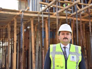 Altıeylül’e Modern Kapalı Pazar