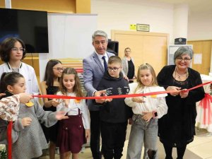 Marmaris’te Şiirle Resim Sergide Buluştu