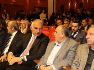 Sezai Karakoç’un Hayatını Anlatan “Dünya Sürgünü” Belgeselinin Galası Yapıldı