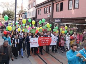 Sağlık Çalışanları Farkındalık İçin Yürüdü